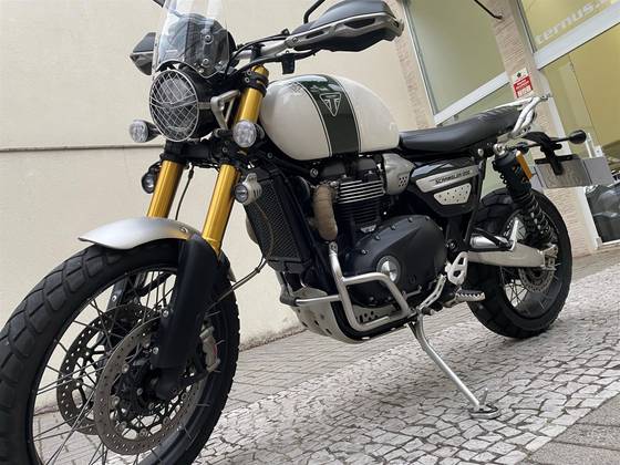 TRIUMPH SCRAMBLER 1200 XE 